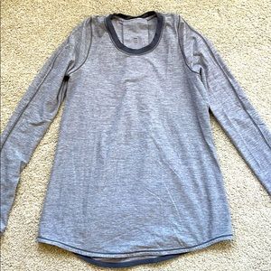 Lululemon long sleeve pleated back top